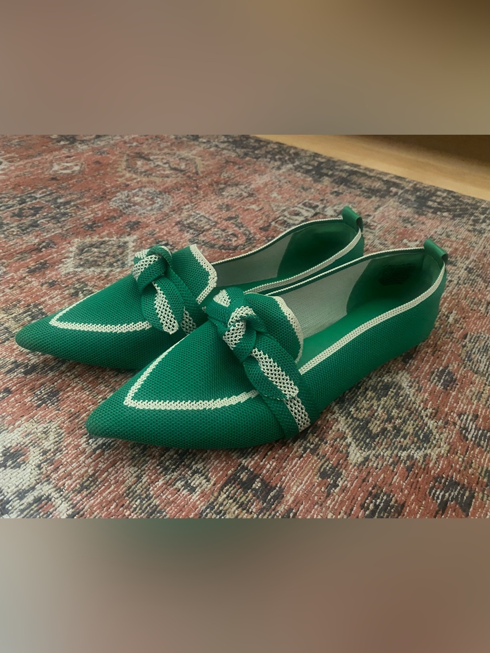 Tahari Florentia Green Pointed Toe Knot Mesh Ballet Flats - Picture 4 of 6